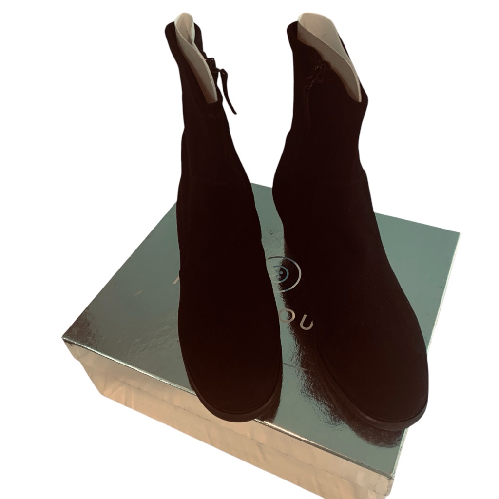 Pas De Rouge Suede Stretch Boots Nwb